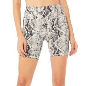 ALO YOGA High Waist Vapor Biker Shorts, Snakeskin